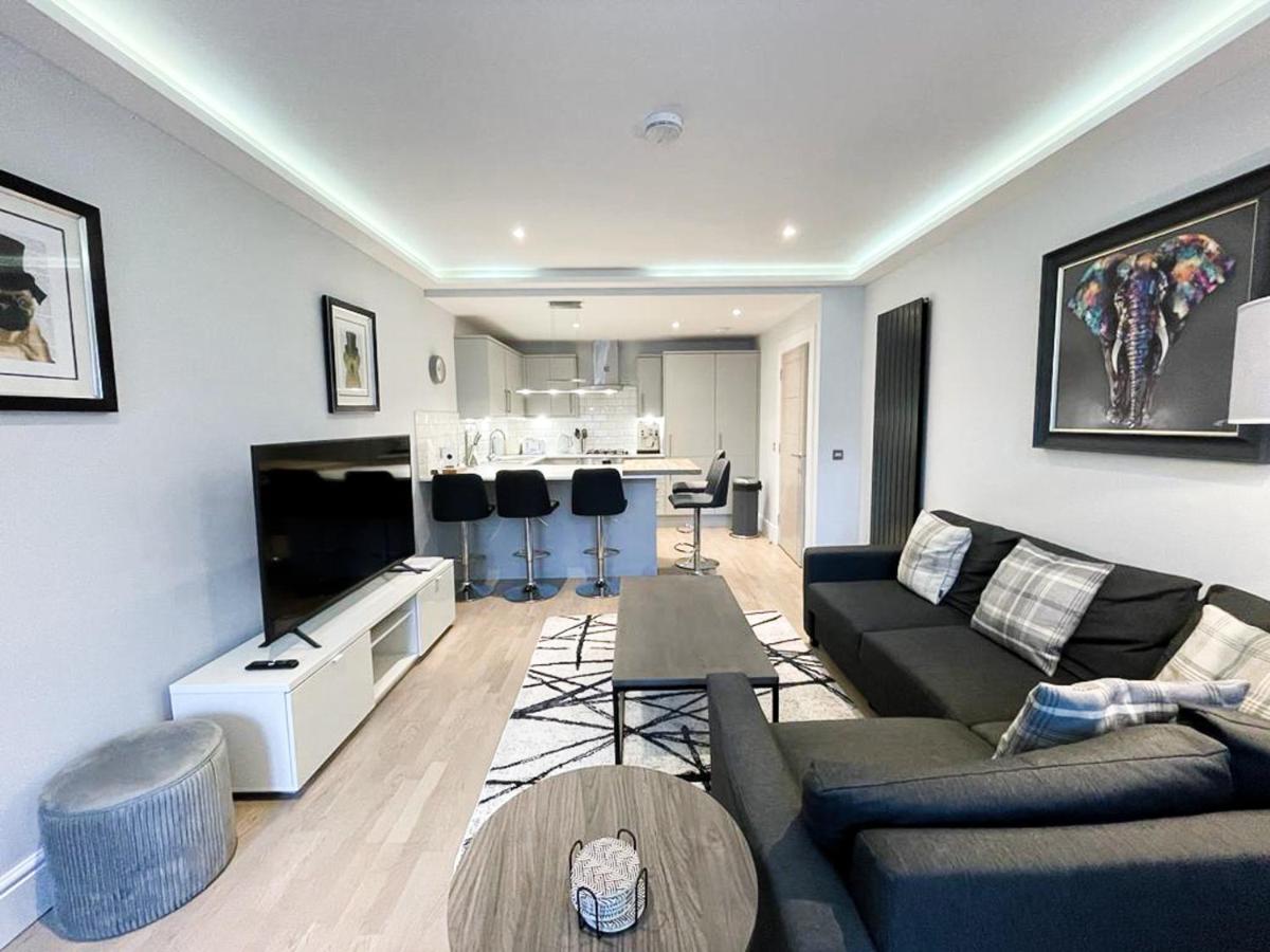 Modern 3 Bedroom Apartment, West End EDI Exterior foto